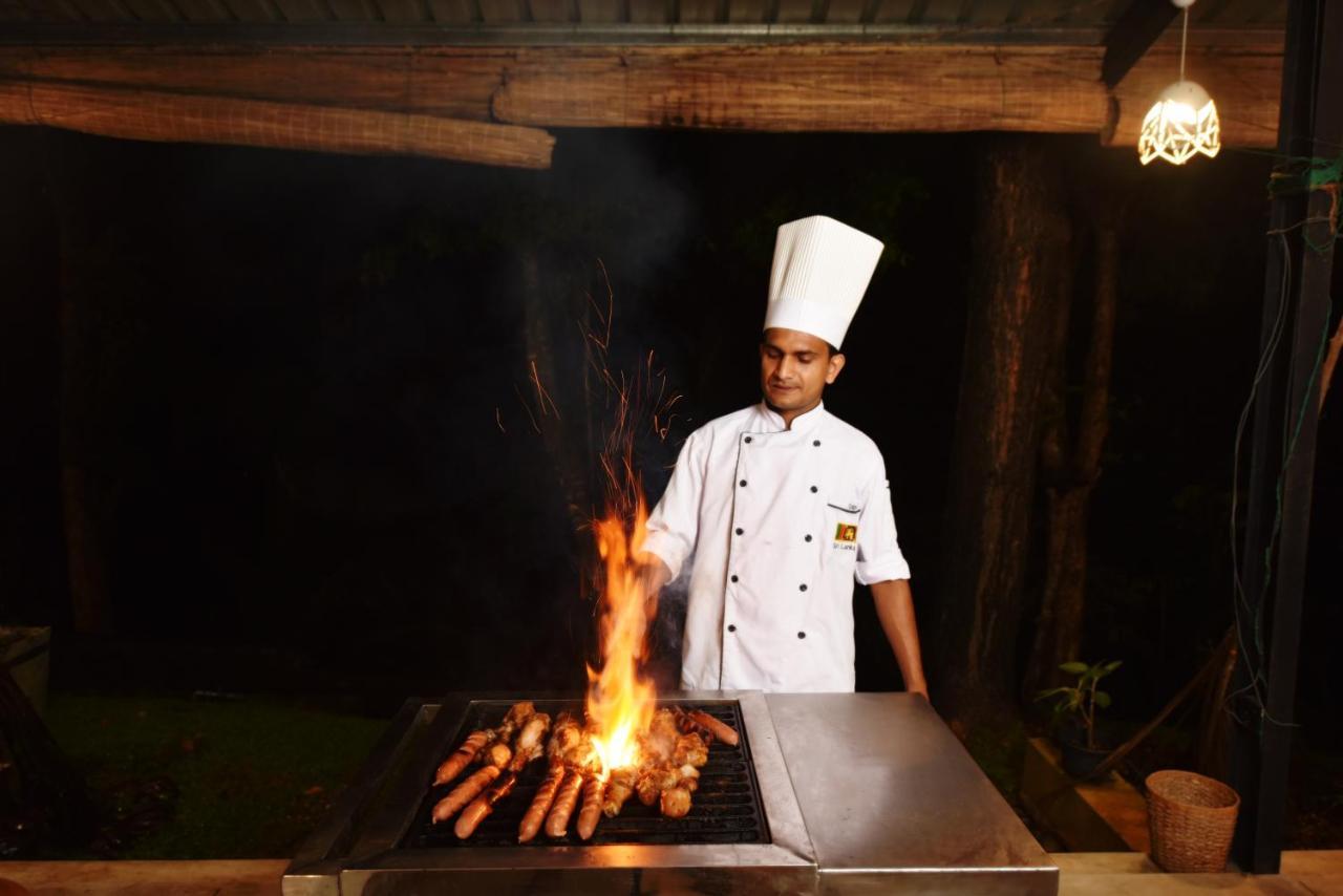 Ele Camp Udawalawe Hotel Bagian luar foto